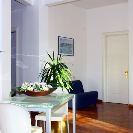 סניגליה Residence Avana מראה חיצוני תמונה