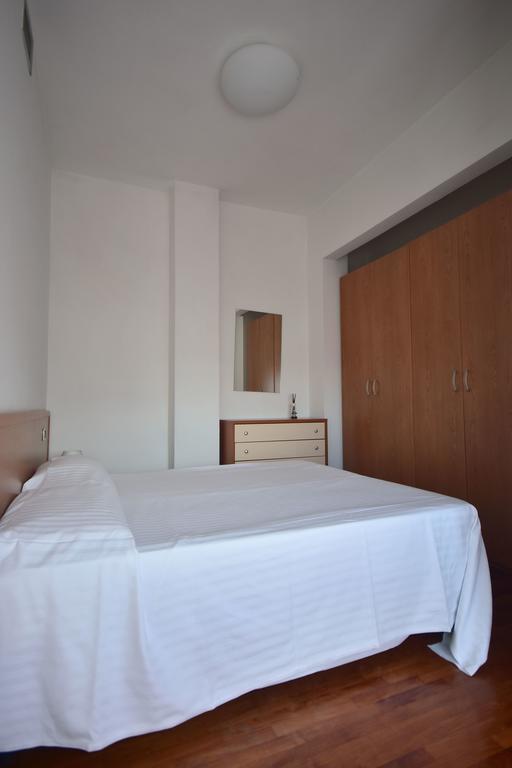 סניגליה Residence Avana מראה חיצוני תמונה